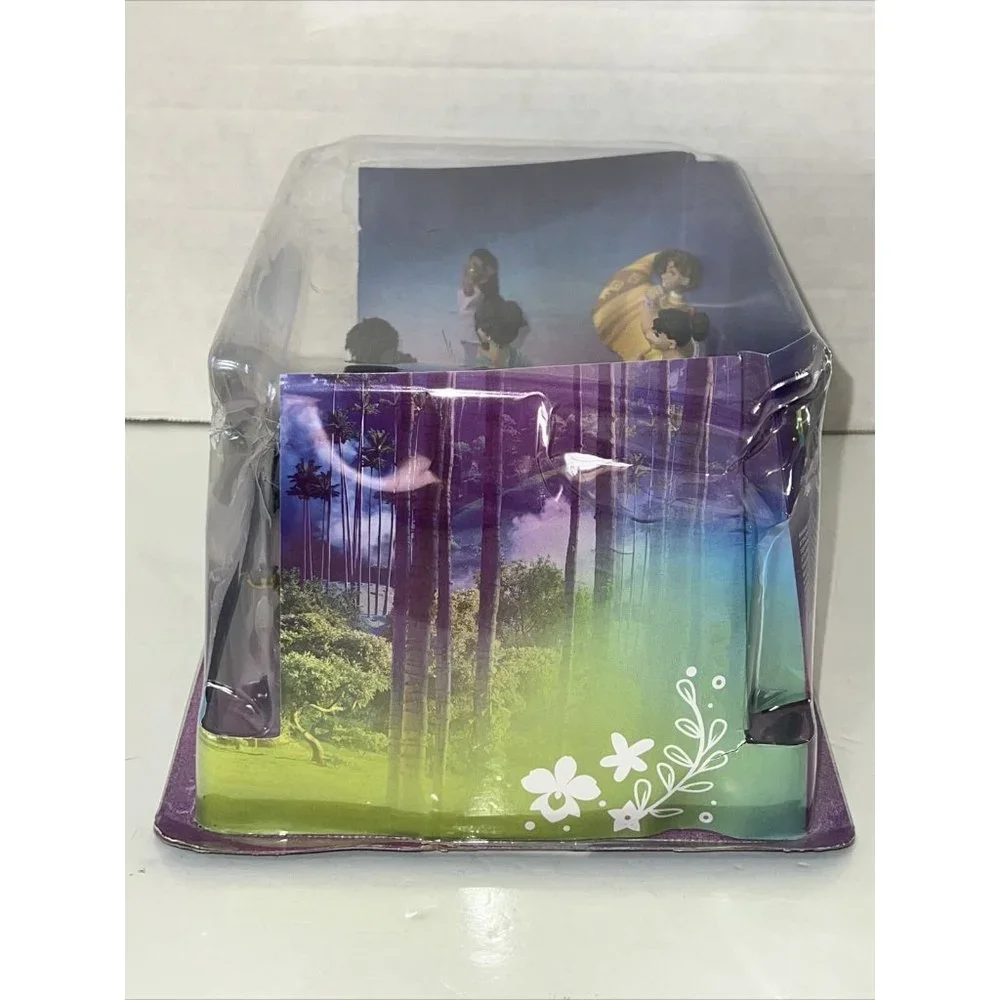 Disney Store Encanto Deluxe‎ Figure Play Set Playset  New with Damaged Box 2022